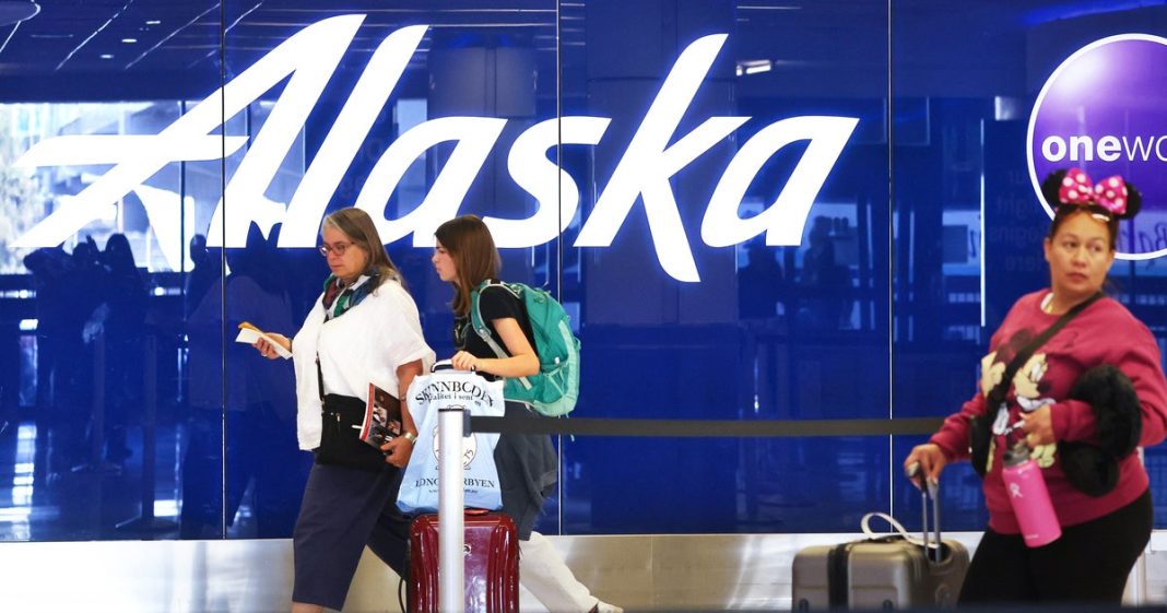 Alaska Airlines grounds its fleet due to 