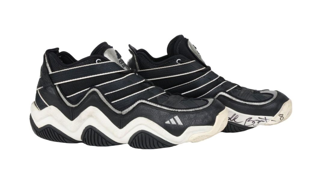 Sneakers from Kobe's first start sell for $240K