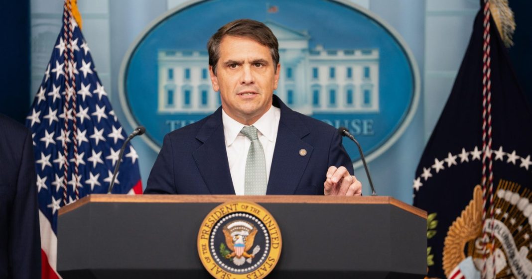 Top DOJ official Todd Blanche meets with Ghislaine Maxwell in Florida